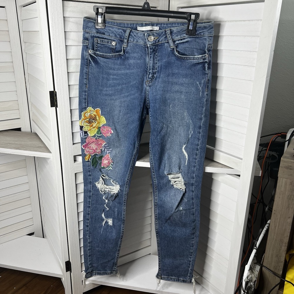 Zara Trafaluc Floral Embroidered Distressed‎ Back Raw Hem Skinny Jeans Size 5